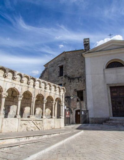 Isernia, fontana Fraterna