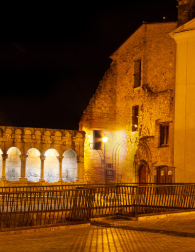 Isernia, fontana Fraterna notturna